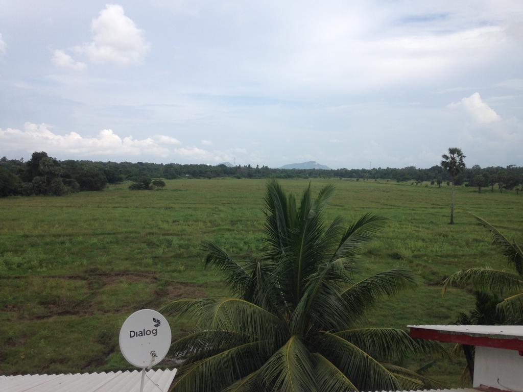 Serene View Tourist Rest Hotel Anuradhapura Eksteriør billede
